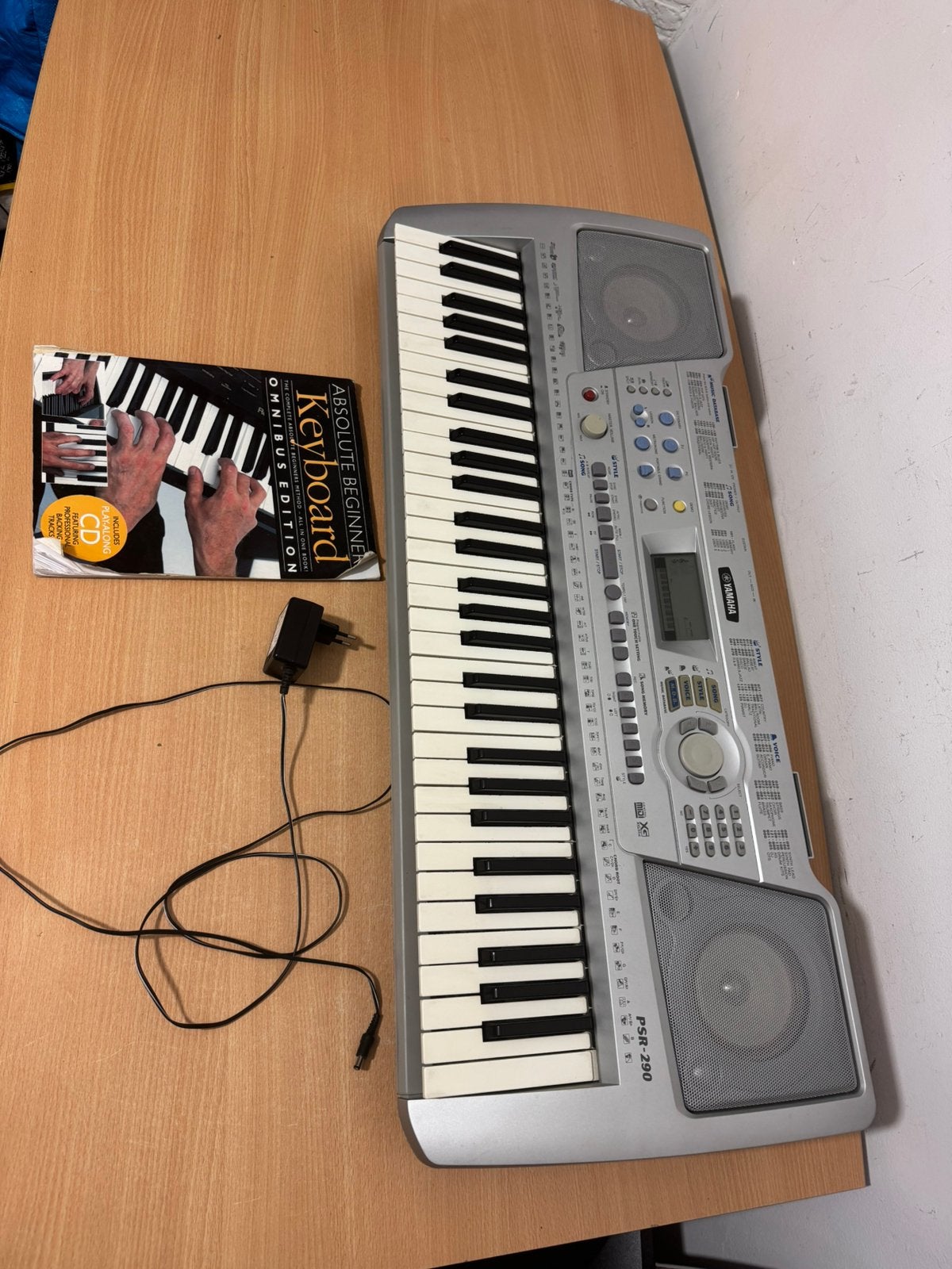 Keyboard Yamaha PSR-290 + Originele Adapter + Lesboek, Ophalen of Verzenden, Zo goed als nieuw, 61 toetsen, Yamaha