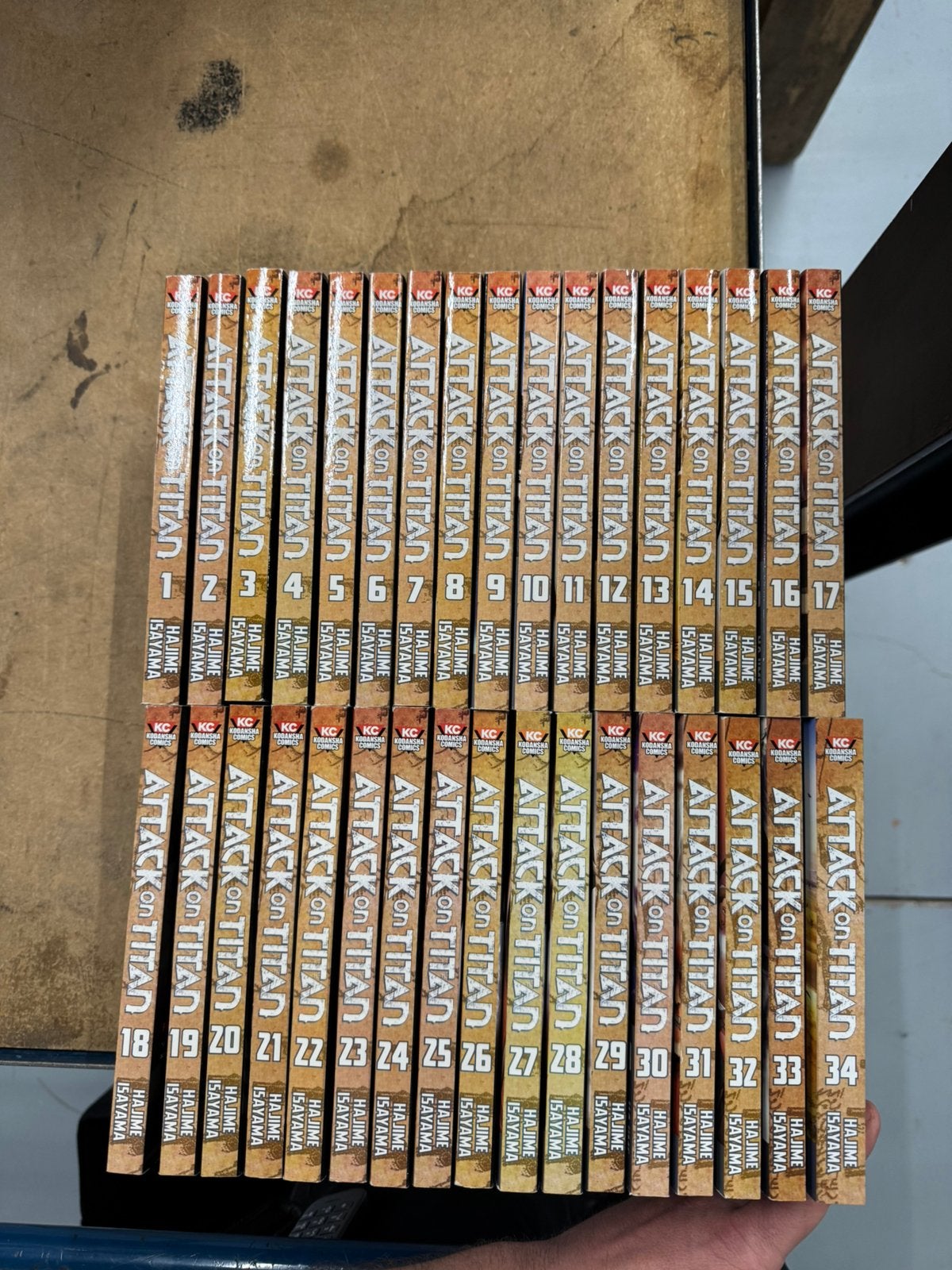 Attack on Titan manga 1-34 (compleet), Boeken, Strips | Comics, Complete serie of reeks, Ophalen of Verzenden, Zo goed als nieuw
