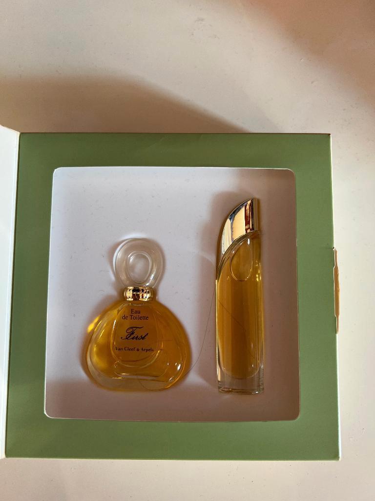miniatuur flesjes eau de Toilette, Verzamelen, Ophalen of Verzenden, Nieuw, Miniatuur, Gevuld