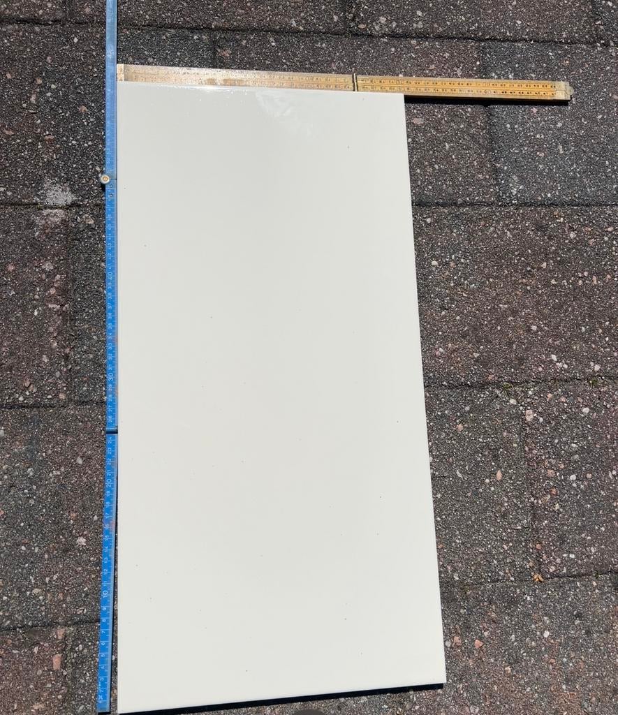 Witte keramische wandtegel 60x30 cm, Ophalen, 60 cm of meer, Nieuw, 5 tot 10 m²