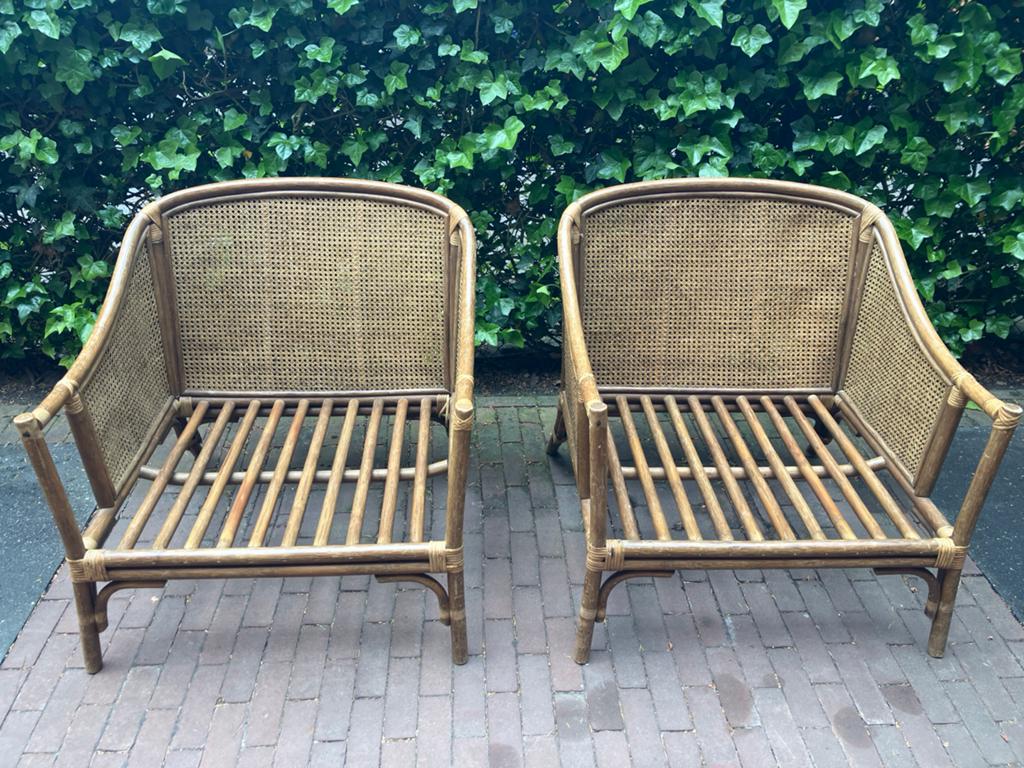 Rotan fauteuils, Ophalen