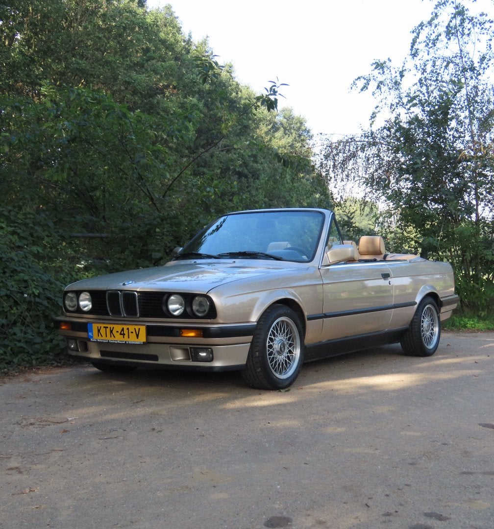 BMW e30 320i cabrio - 1991 - Kaschmirbeige Met., Euro 2, Achterwielaandrijving, Beige, Handgeschakeld