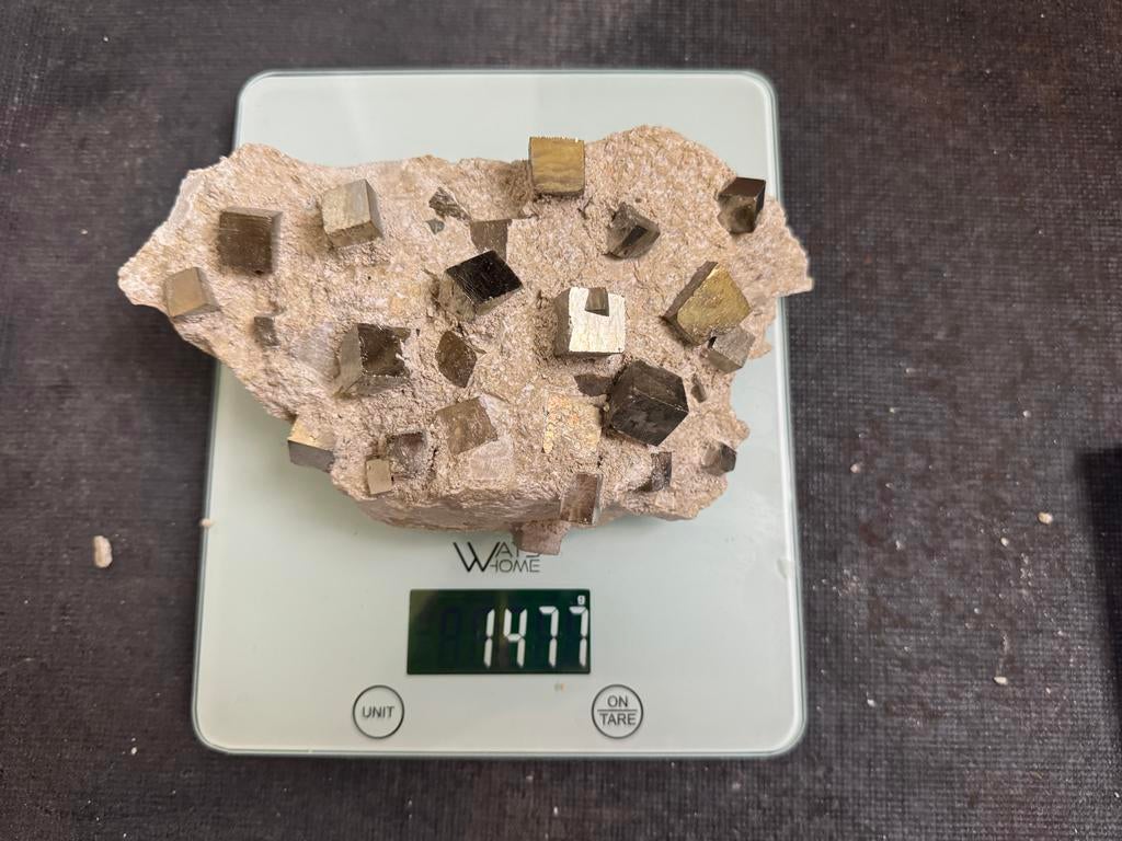 Pyriet op matrix uit de mijnen van Navajun, Verzamelen, Ophalen, Mineraal