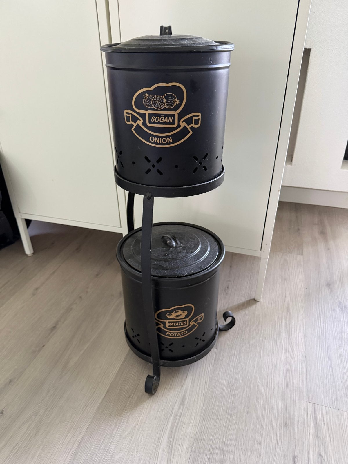 Metalen voorraadboxen voor aardappelen en uien, Ophalen, Gebruikt, Metaal, Voorraadpot