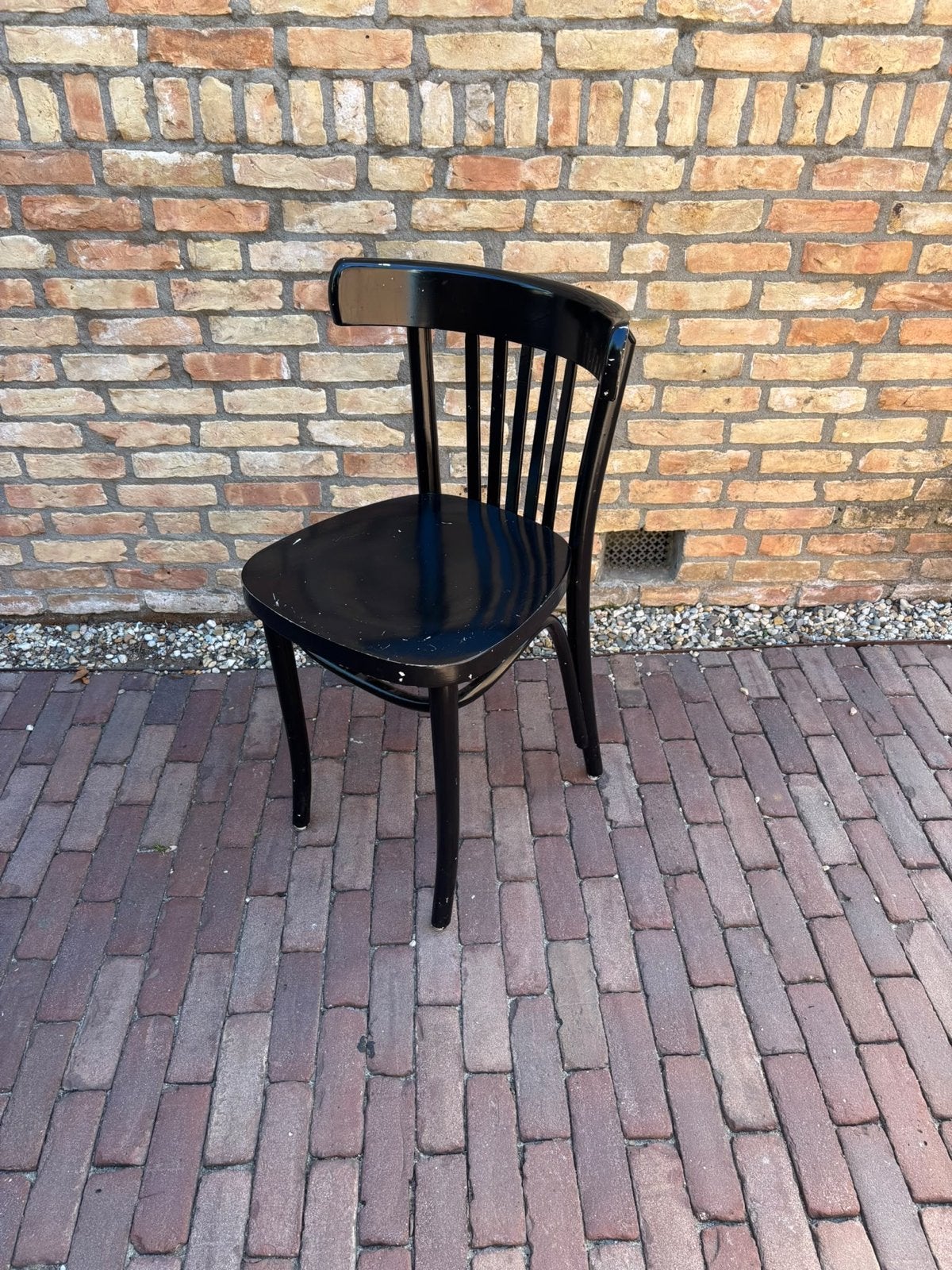 Zwarte houten stoel, Ophalen, Gebruikt, Zwart, Eén