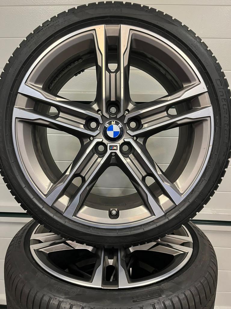 ORIGINEEL BMW 1 SERIE F40 18 INCH LM VELGEN 556 M, Auto-onderdelen, Banden en Velgen, 18 inch, Gebruikt, Banden en Velgen, Ophalen of Verzenden