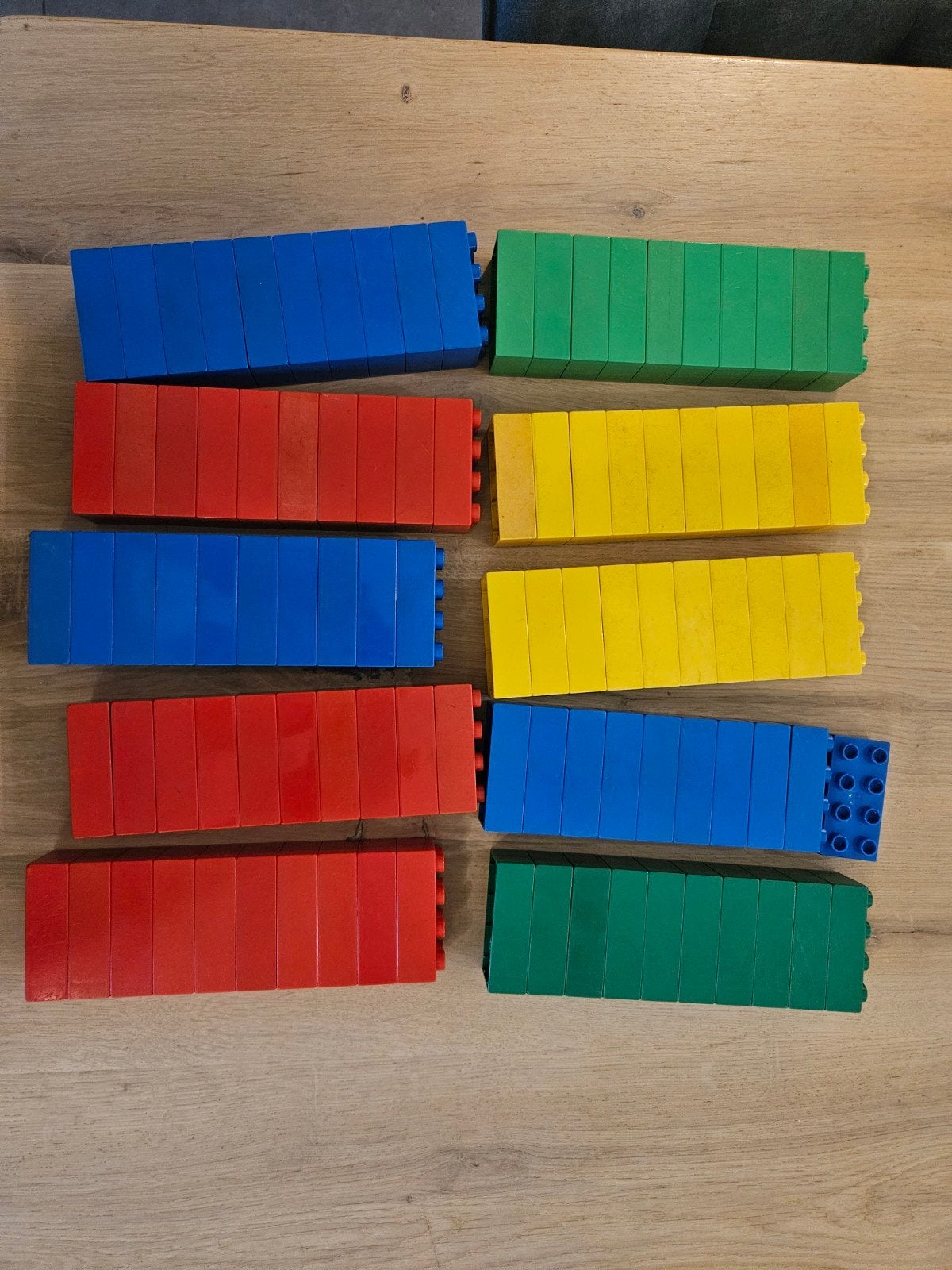 Duplo 3011 blokjes 2x4 in 5 kleuren, Kinderen en Baby's, Speelgoed | Duplo en Lego, Ophalen of Verzenden, Duplo