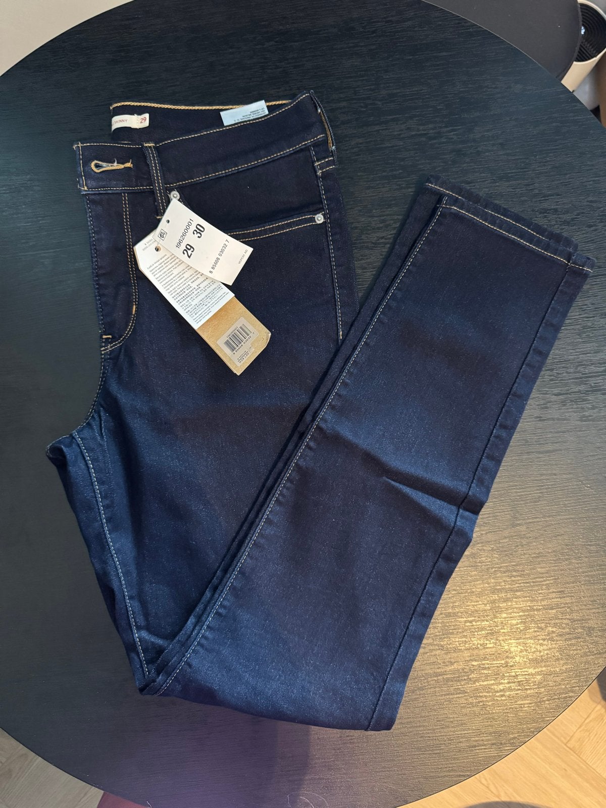Nieuwe Levi's 311 Shaping Skinny jeans W29 L30, Ophalen of Verzenden, Nieuw, Blauw, W28 - W29 (confectie 36)