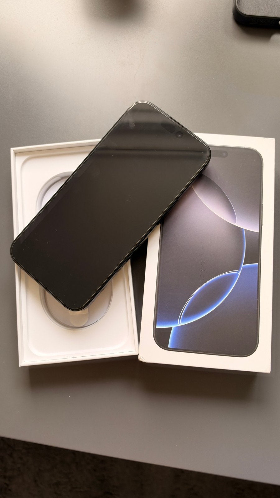 Iphone 16Pro Max Titanium 256GB, Ophalen of Verzenden, Zo goed als nieuw