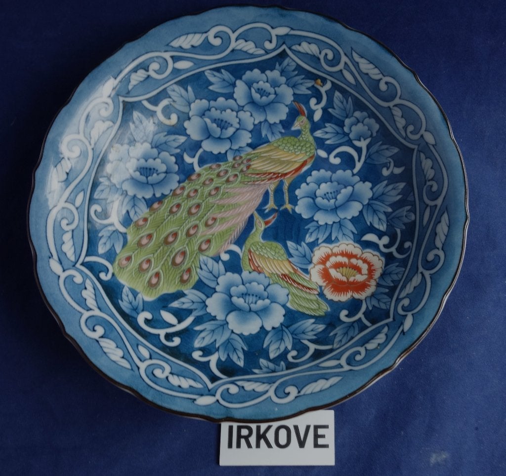 FRAAIE SCHAAL MET PAUW * Porselein *, Antiek en Kunst, Verzenden