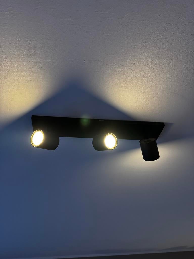 Philips Hue Runner - Zwart, inclusief 3 spots, Ophalen, Zo goed als nieuw, Plafondspot of Wandspot