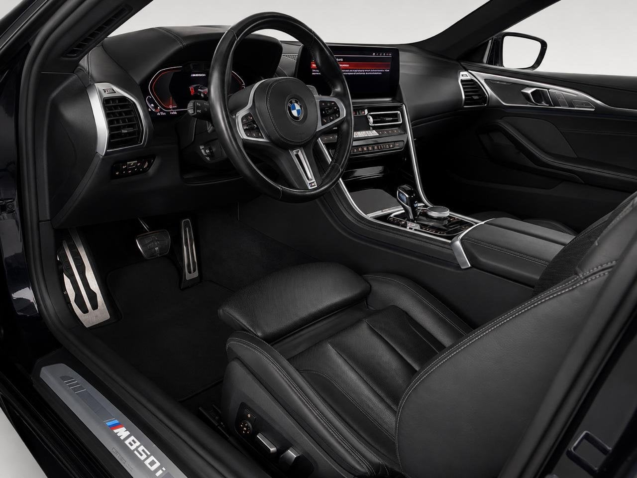 BMW 8 Serie M850i xDrive M Sport Laser 360°Camera Softclose, Gebruikt, Zwart, Vierwielaandrijving, 2025 kg