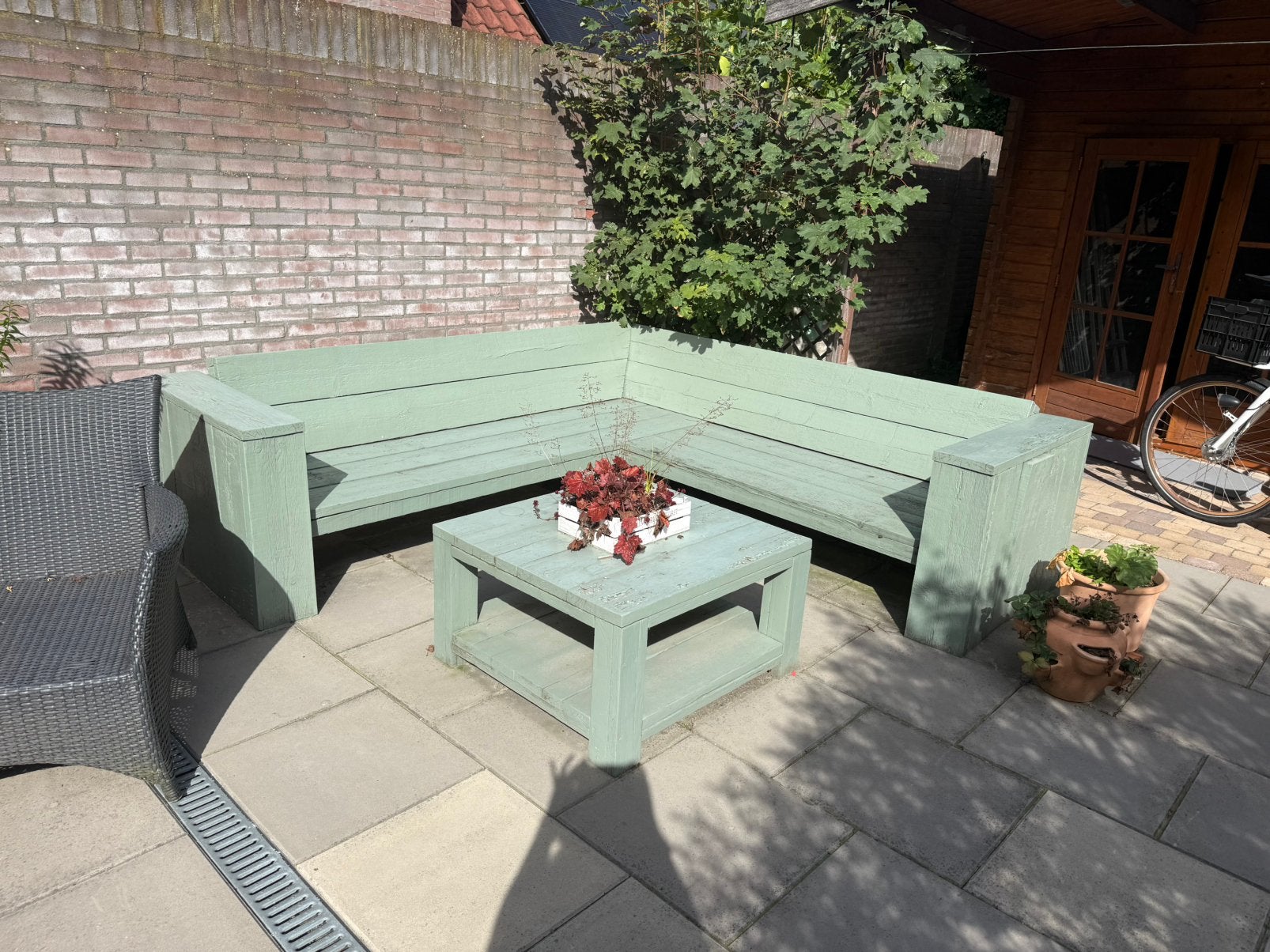 Gratis loungeset, geschilderd in salie groen, Ophalen, Gebruikt, 6 zitplaatsen, Bank