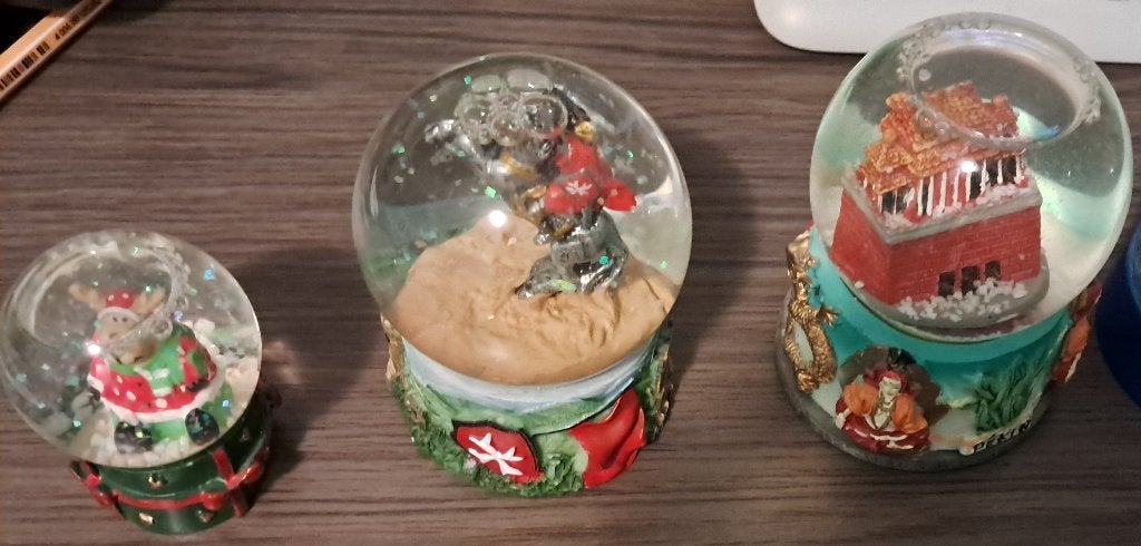 sneeuwbol / glitterbol (3x), Ophalen of Verzenden, Zo goed als nieuw, Overige typen