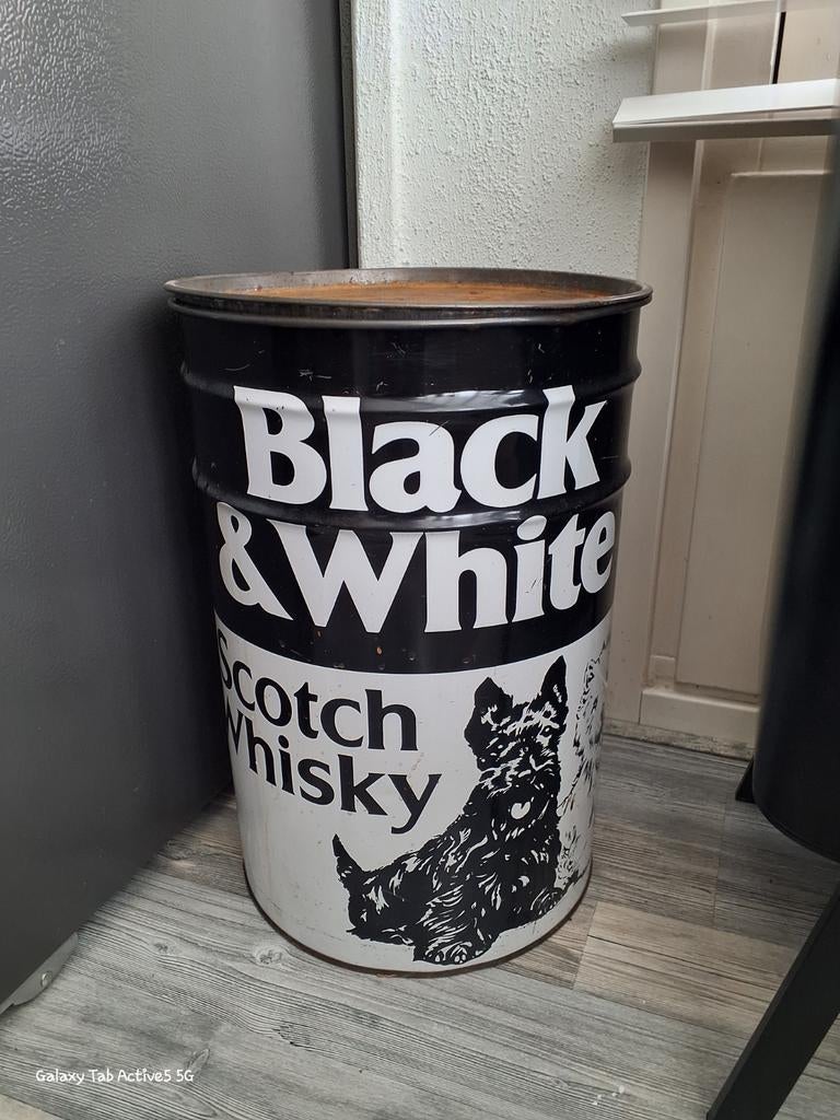Groot blik Black& White Whisky, Ophalen, Gebruikt
