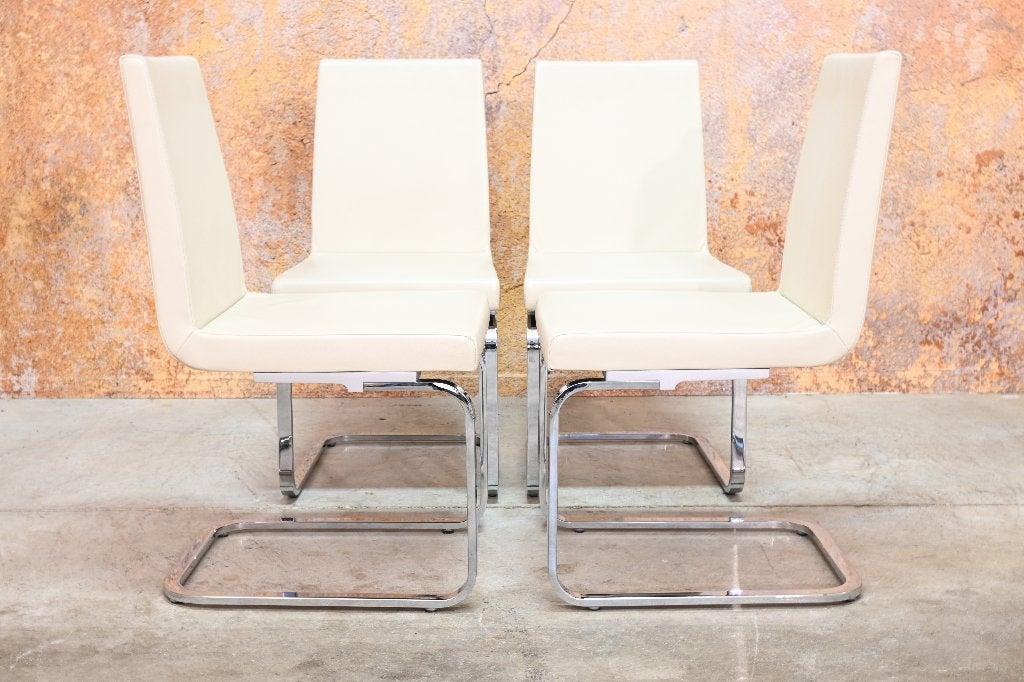 ZGANieuw 4 cremekleurige leren Rolf Benz 620 design stoelen, Huis en Inrichting, Zwart, Zo goed als nieuw, Rolf Benz, Vijf, Zes of meer stoelen