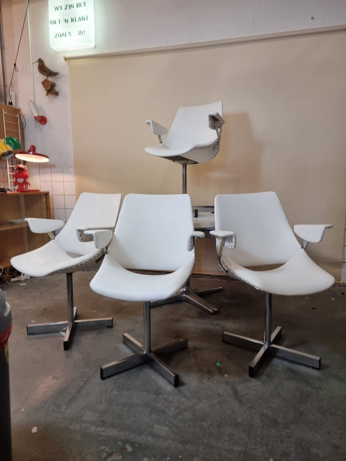space age eetkamerstoelen set jaren 70, Huis en Inrichting, Ophalen of Verzenden, Zo goed als nieuw, ,, Wit
