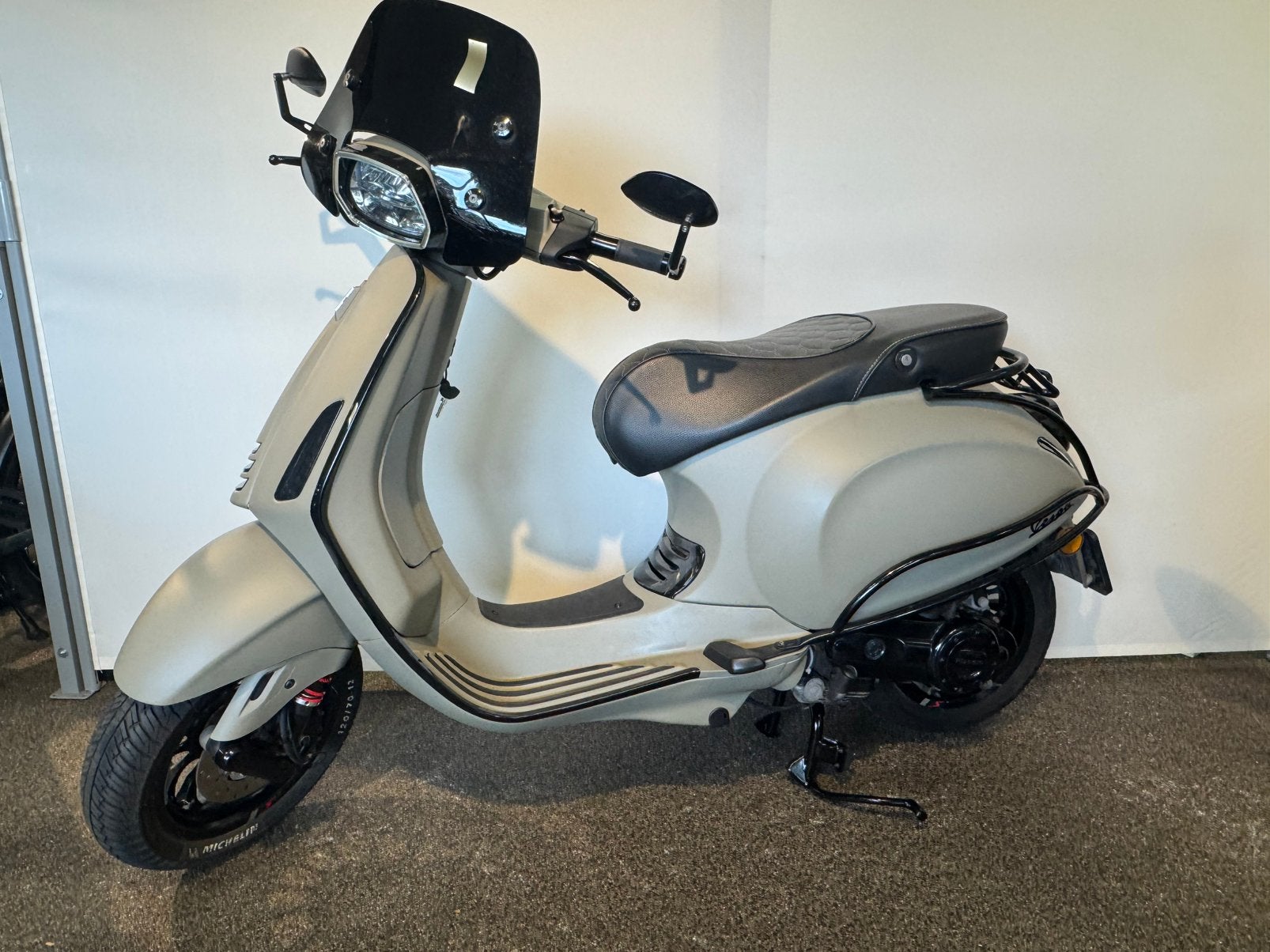 Vespa Sprint-S custom bromscooter uit 2022, Ophalen, Gebruikt, Overige modellen, Maximaal 45 km/u