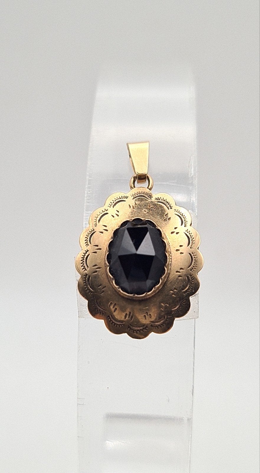 14k granaat hanger, Ophalen of Verzenden