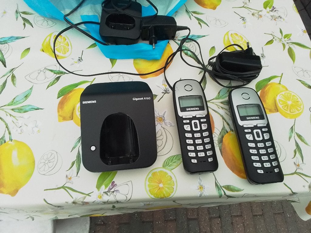 3 telefoons, Ophalen of Verzenden, 2 handsets