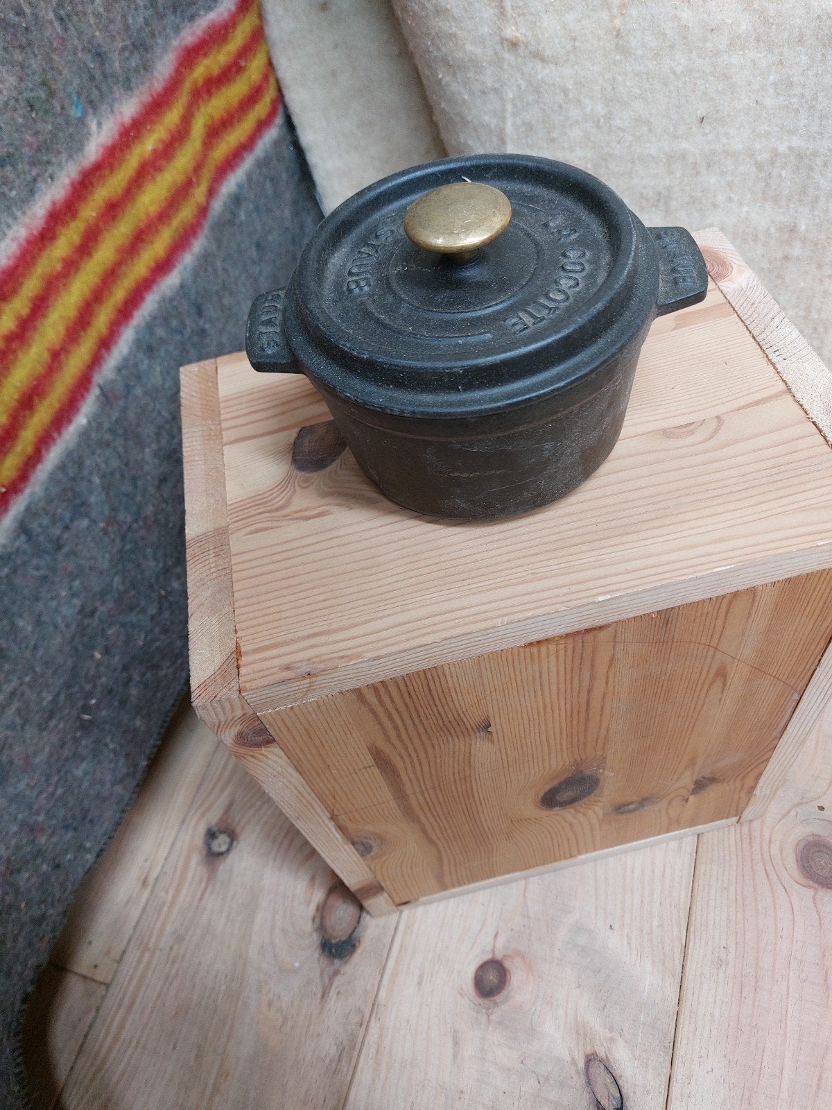 Staub La Cocotte Gietijzeren Braadpan - Zwart, Gebruikt, Ophalen of Verzenden, Met deksel, Overige merken