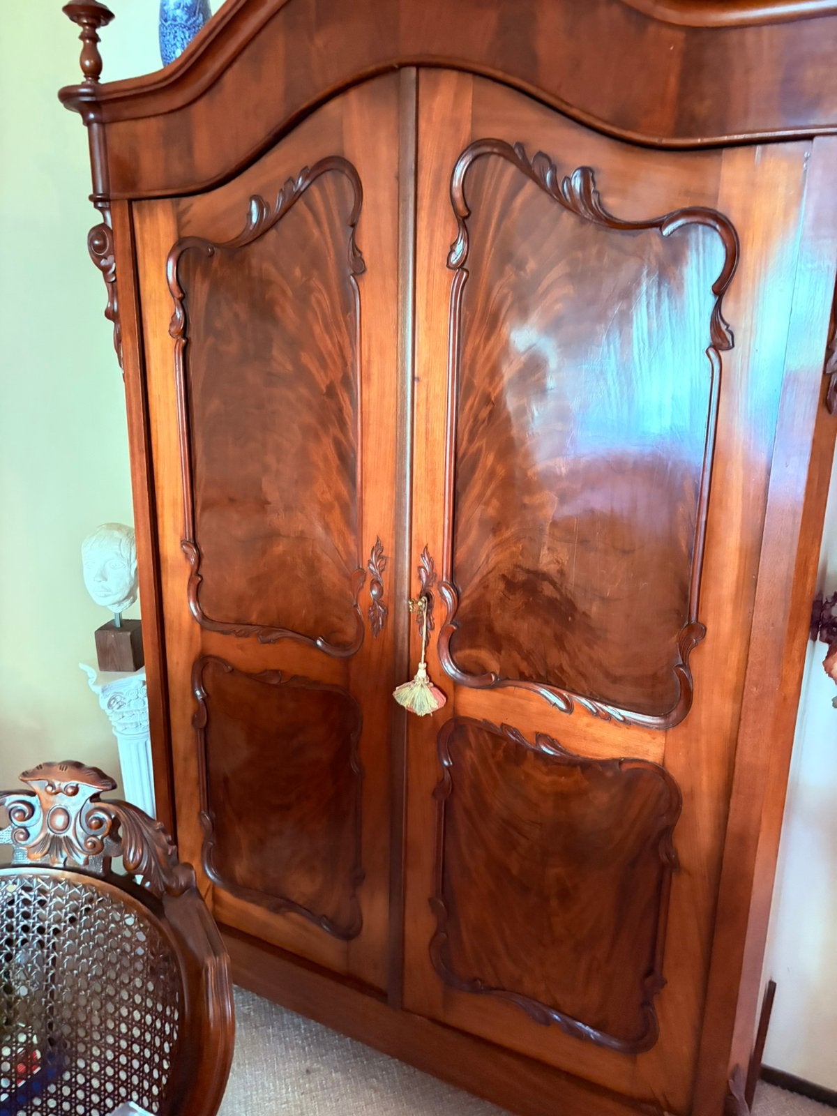 Antieke Biedermeier kuifkast, Ophalen