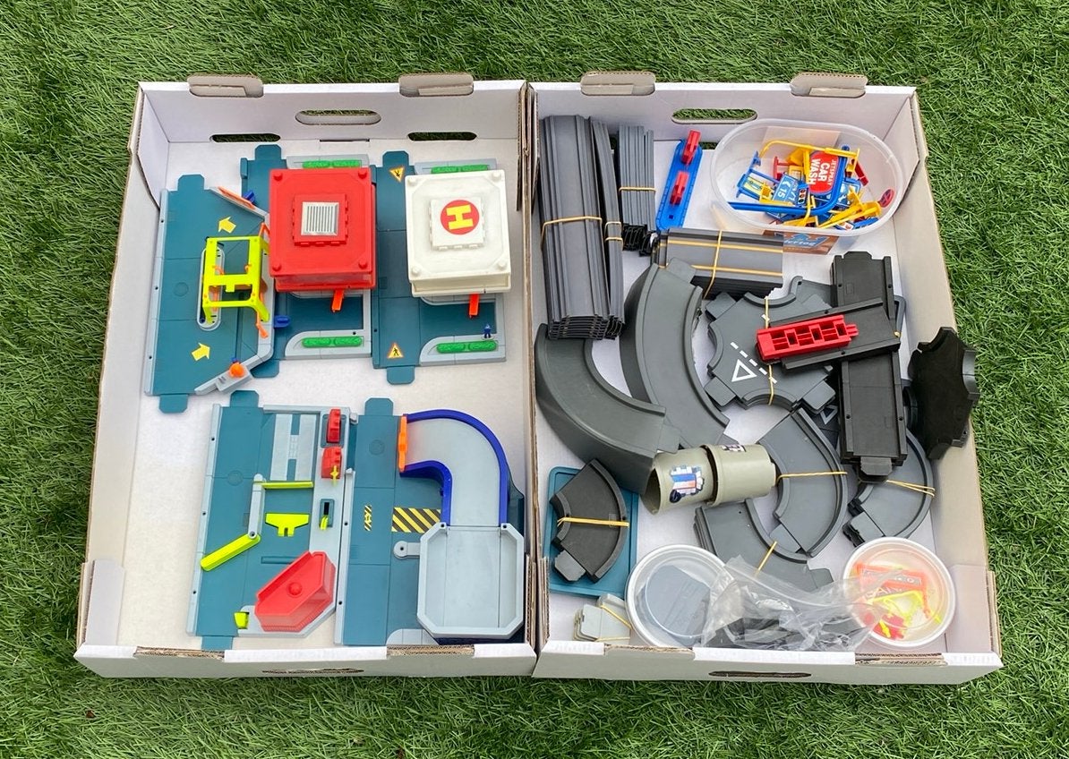 Matchbox Motorcity - 2 dozen met diverse onderdelen, Ophalen of Verzenden, Gebruikt, Auto