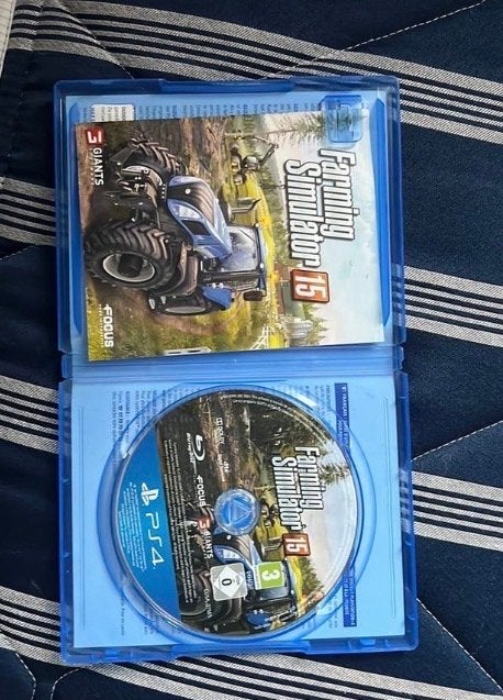 Farming Simulator 15 PS4 - Zo goed als nieuw, Online, 1 speler, Ophalen of Verzenden, Zo goed als nieuw