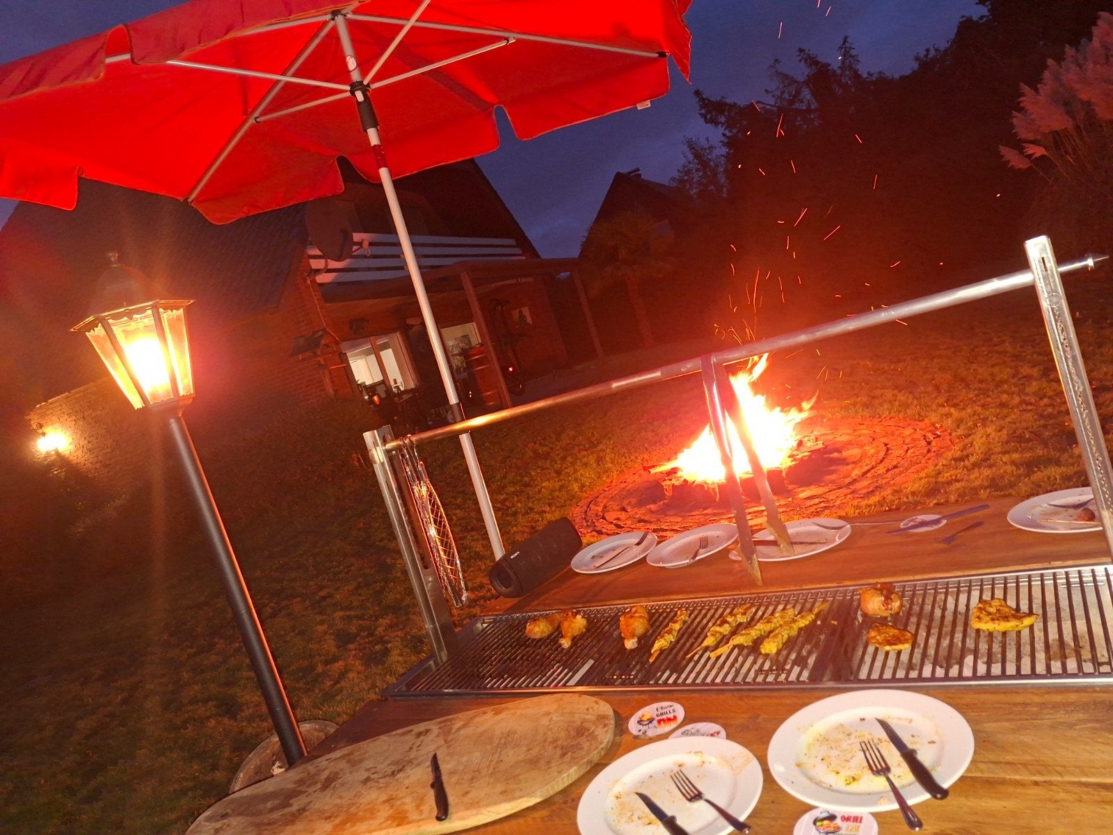 Leuke BBQ aanhanger inclusief spit huren?, Tuin en Terras, Ophalen of Verzenden