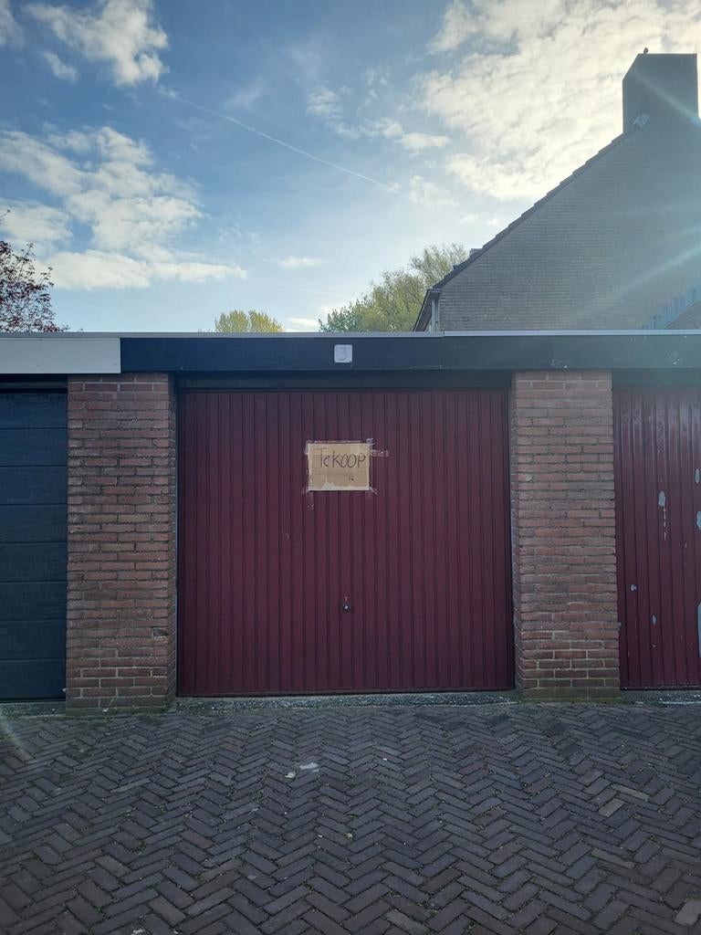 Garage in Zwijndrecht (nederhoven), Auto diversen, Autostallingen en Garages