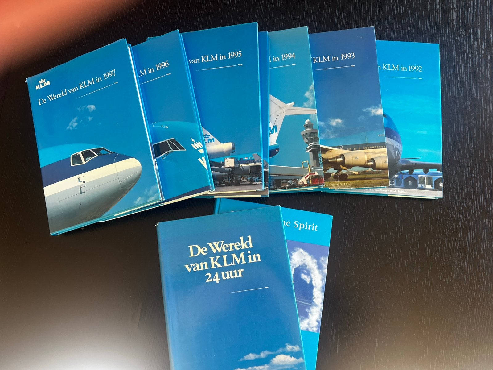 KLM Boekenreeks: De Wereld van KLM (1992-1997) + 24 uur, Boeken, Ophalen, Gelezen, Vliegtuig