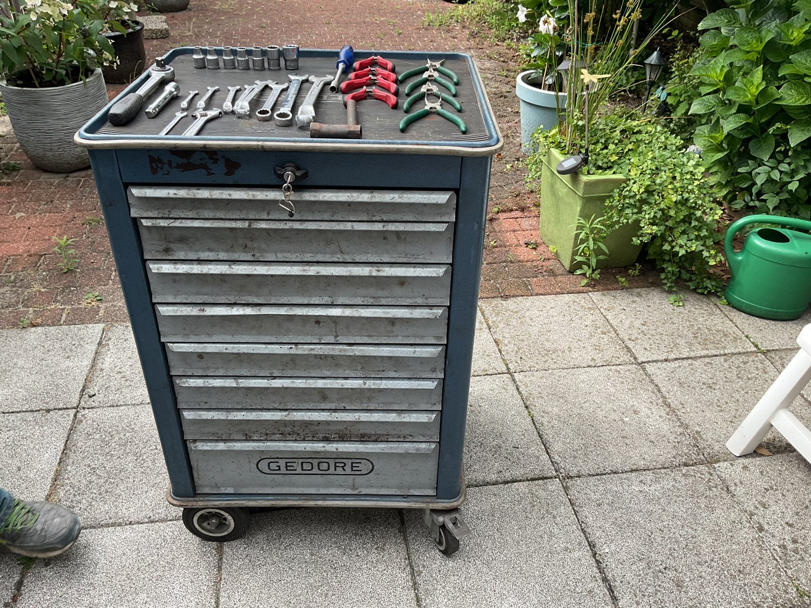 Gedore gereedschapswagen met gereedschap, en slot, Ophalen, Gebruikt, Gedore