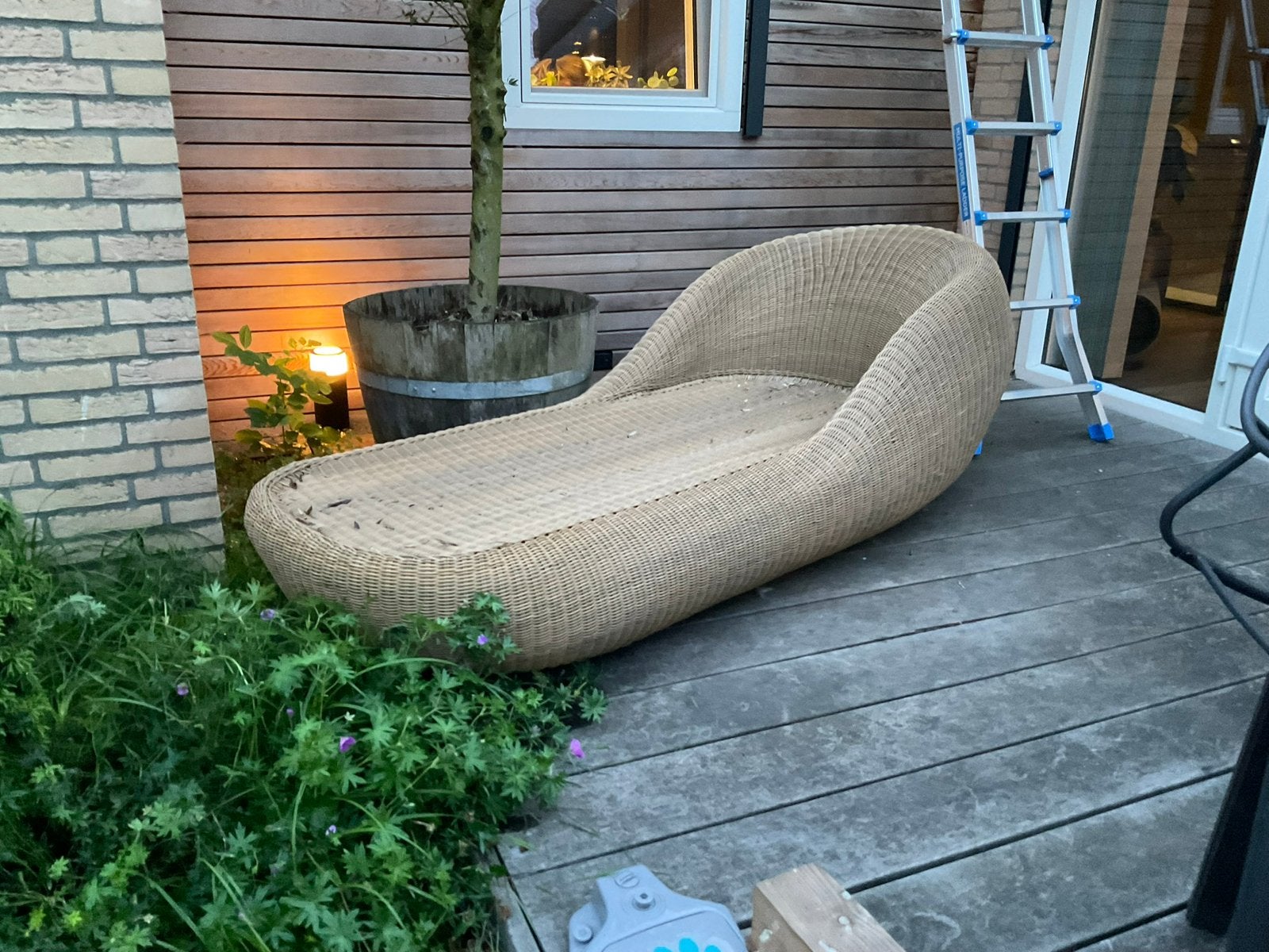 Buiten rotan sofa / bank / bed /, Ophalen, Zo goed als nieuw, Rotan