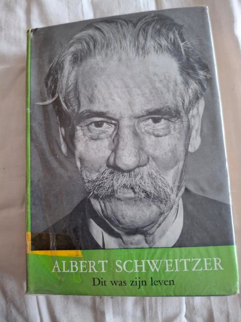 Albert Schweitzer: Dit was zijn leven - Jean Pierhal, Ophalen of Verzenden, Gelezen, Jean Pierhal