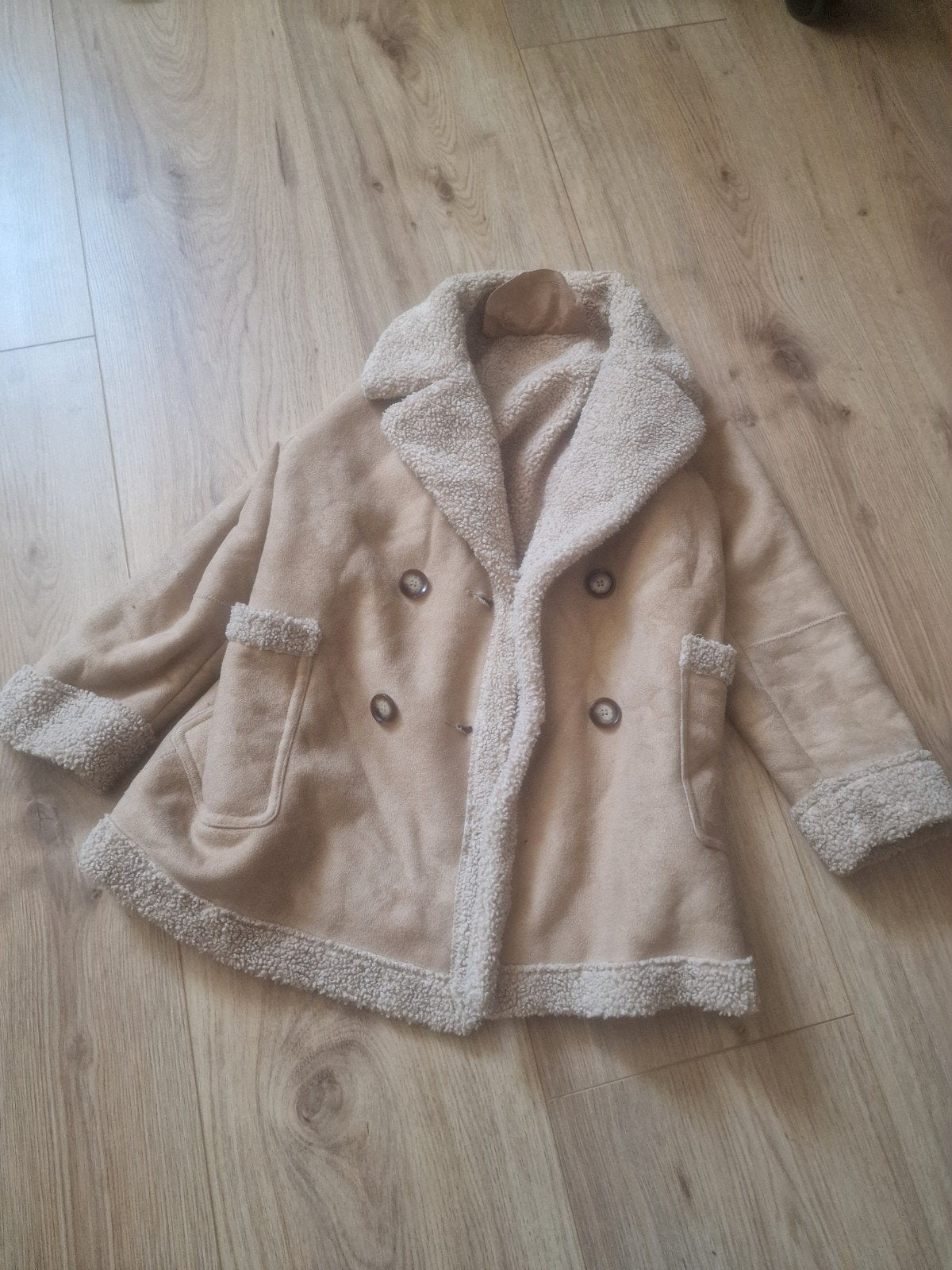 Teddy jas Zara maat 128, Ophalen of Verzenden, Zo goed als nieuw, Maat 34 (XS) of kleiner, Beige
