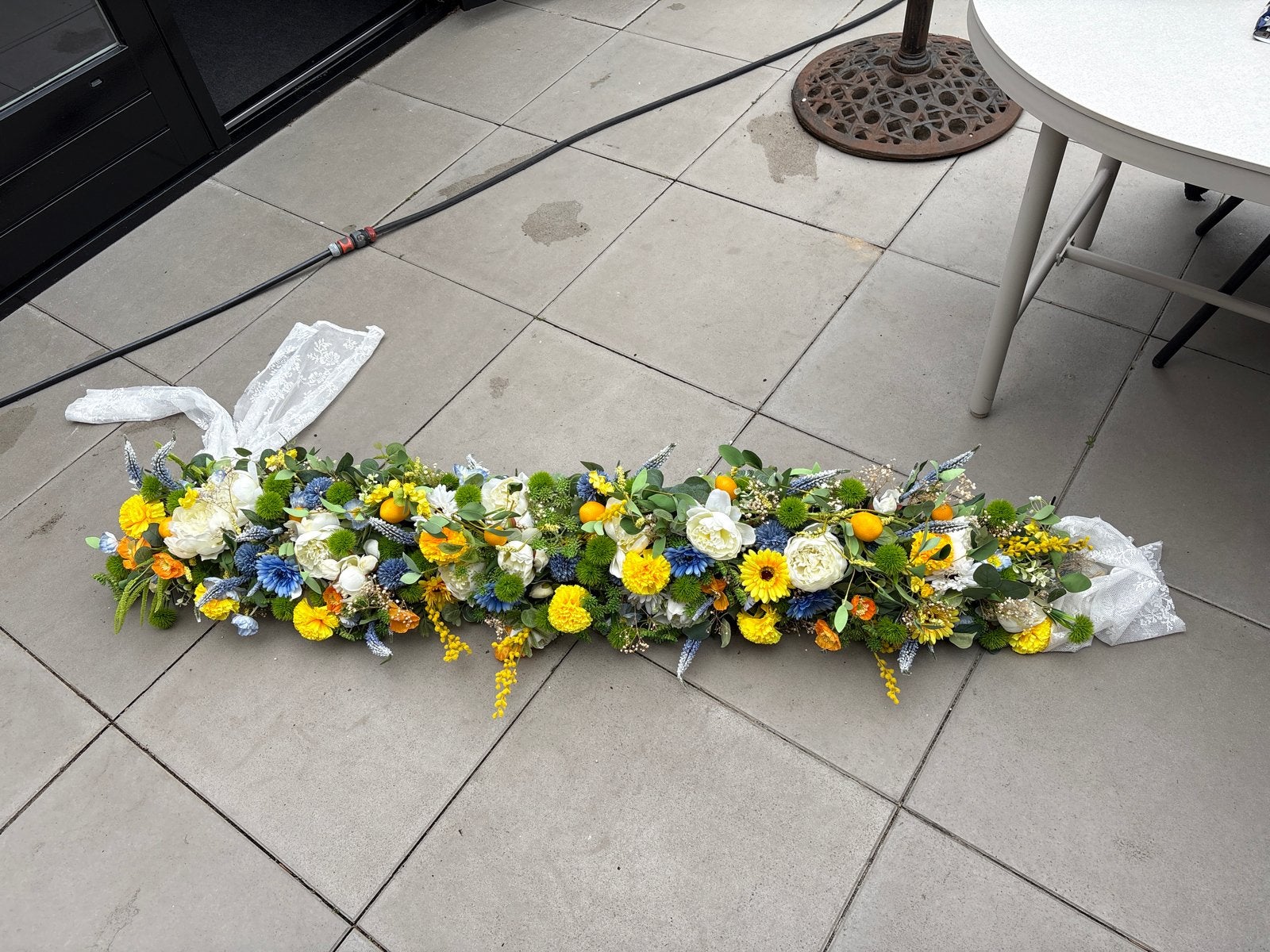 Prachtige bloemenslinger voor decoratie/bruiloft, Meerkleurig, Overige stijlen, Kunststof, Ophalen of Verzenden