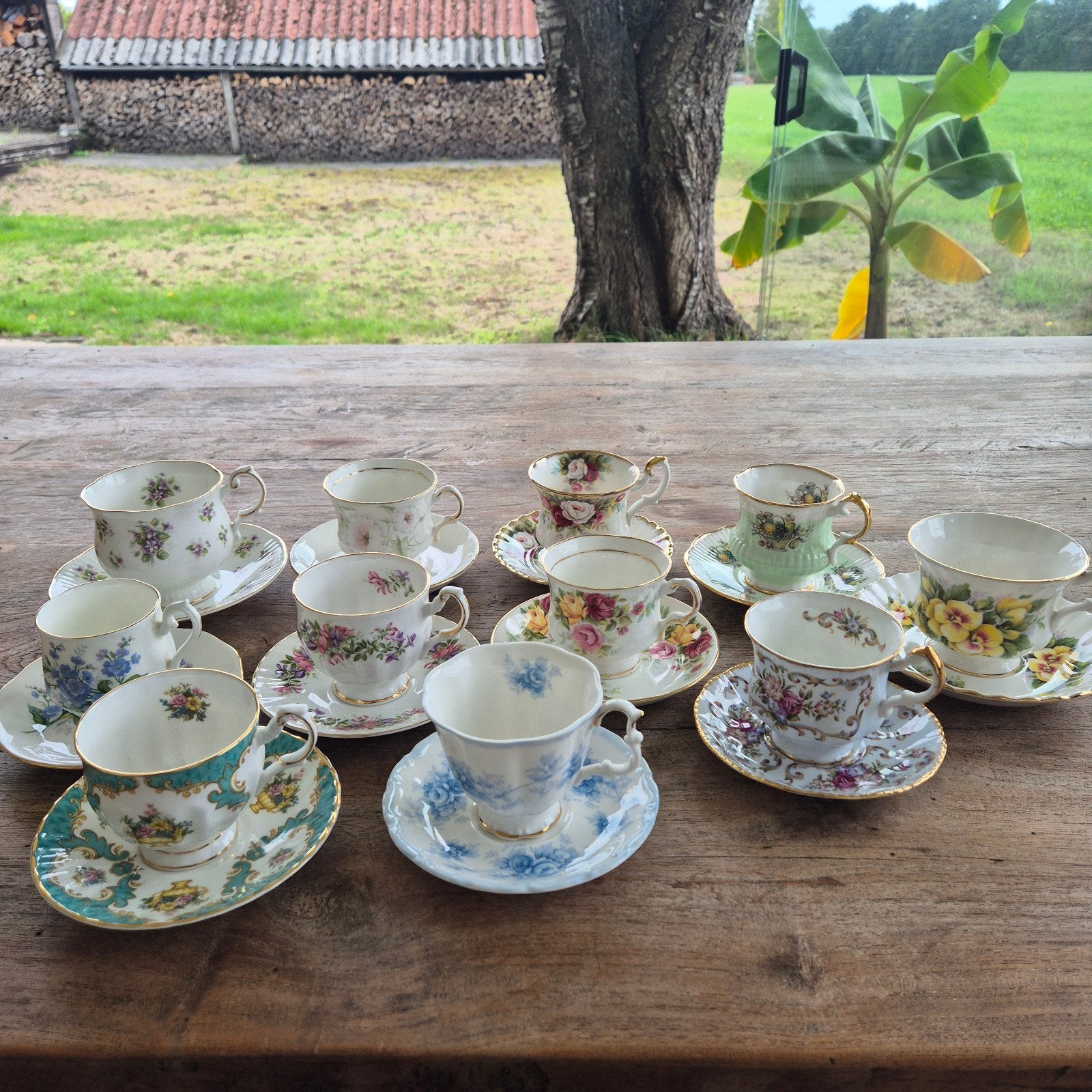Set van 11 Vintage Bone China Kop en Schotels, Ophalen of Verzenden