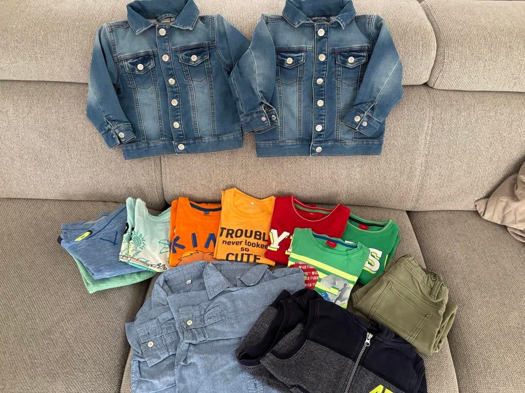 Jongenskleding zomer maat 104 - spijkerjassen, shirts en bro, Kinderen en Baby's, Ophalen of Verzenden, Gebruikt, Maat 104