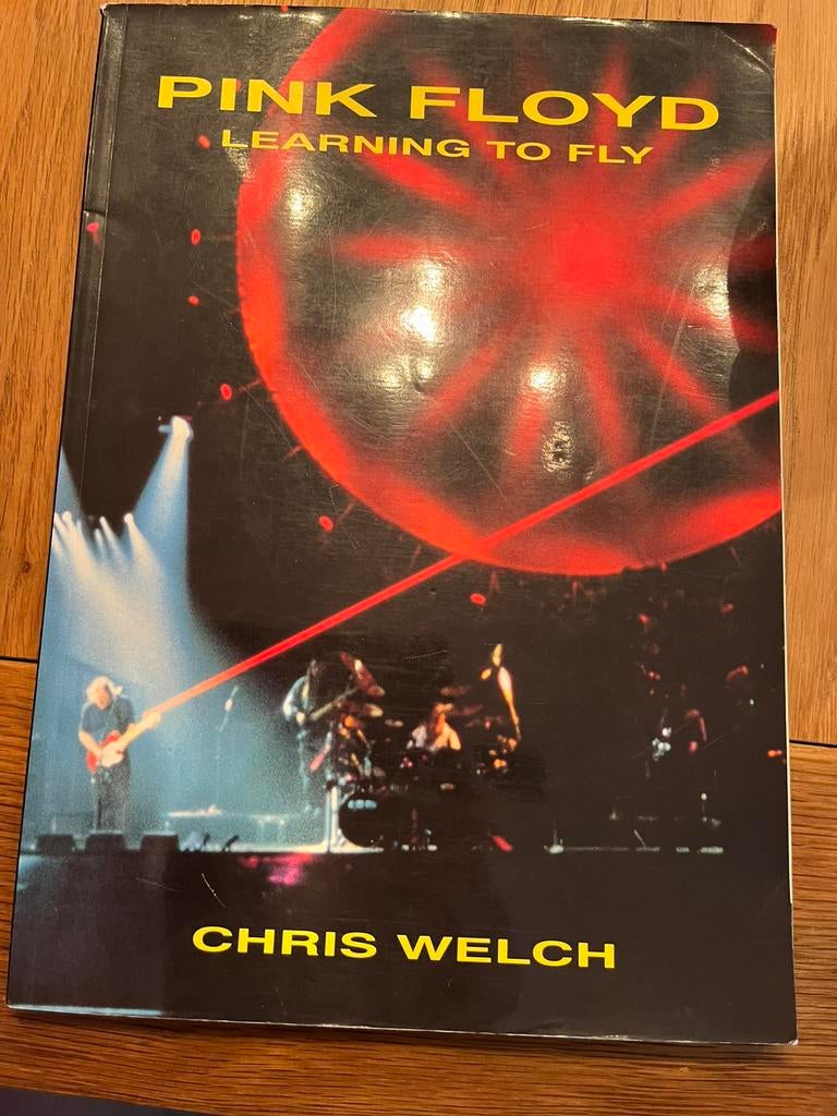 Pink Floyd “learning to Fly”, Ophalen of Verzenden, Gelezen, Overige