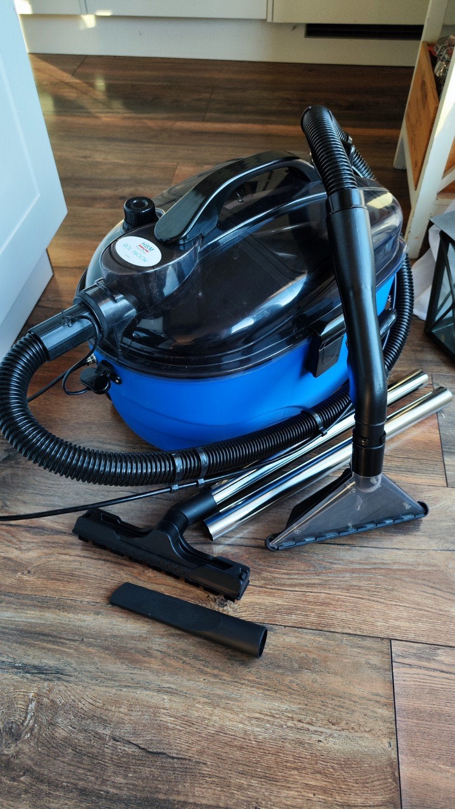 HBM Profi tapijtreiniger als nieuw, Ophalen of Verzenden, Gebruikt