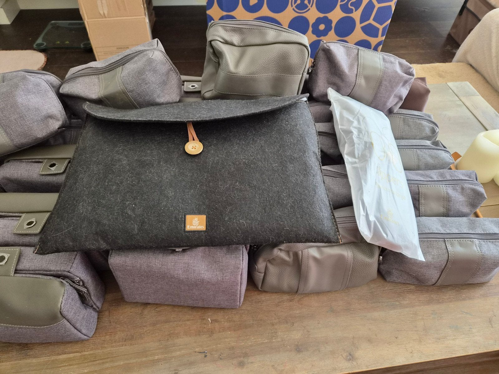 35x Emirates First Class Amenity Kits & Bvlgari Producten, Ophalen, Nieuw