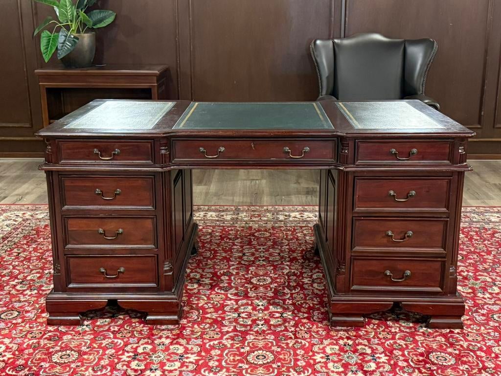 Klassiek Engels bureau #659, 93 cm, Bruin, Ophalen of Verzenden, Zo goed als nieuw