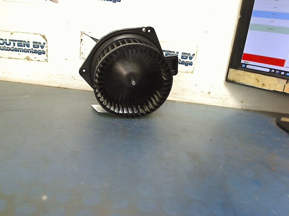 Kachel Ventilatormotor 3 serie Touring (G21) 2024, Gebruikt, Petuelring 130, München 80809, , Duitsland, BMW, Bayerische Motoren Werke AG