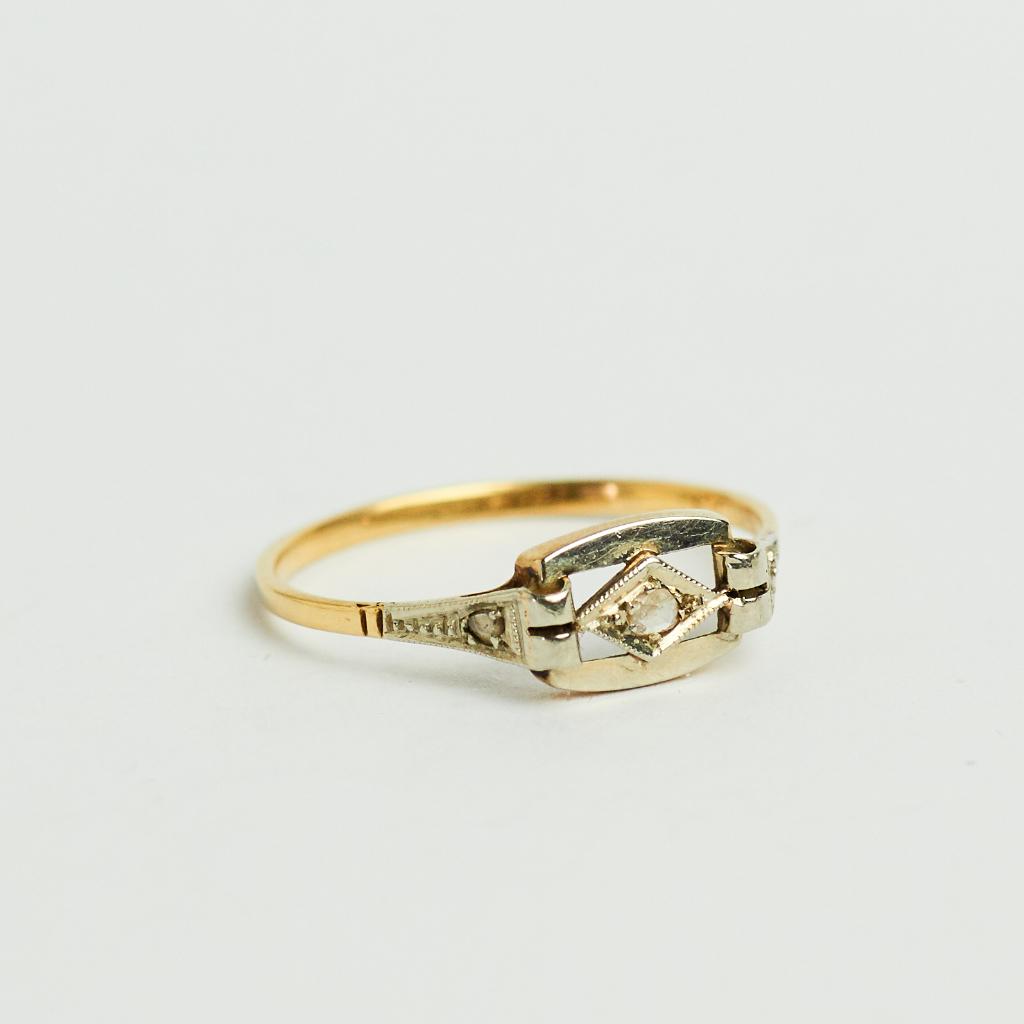 Vintage ring met diamand 14 karaat art deco trouwring goud, Ophalen of Verzenden, Zo goed als nieuw, 17 tot 18, Met edelsteen