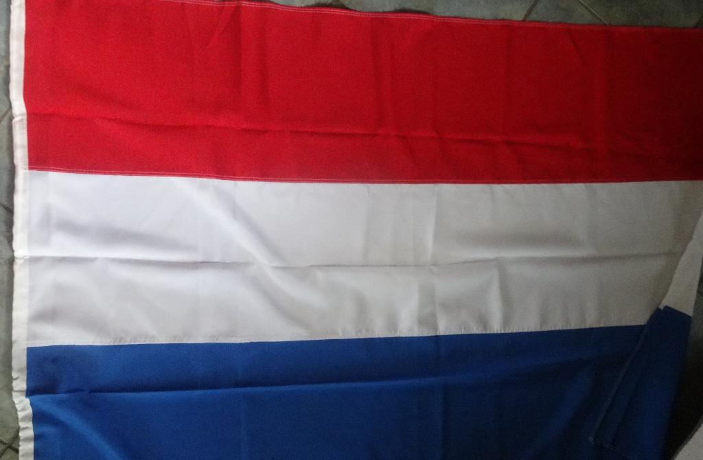 VLAG EN 1 WIMPEL * Nieuw * Feest Tip *, Verzenden, Nieuw