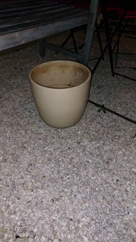 Crème kleurige grote bloempot, 25 tot 40 cm, Gebruikt, Rond, Ophalen of Verzenden