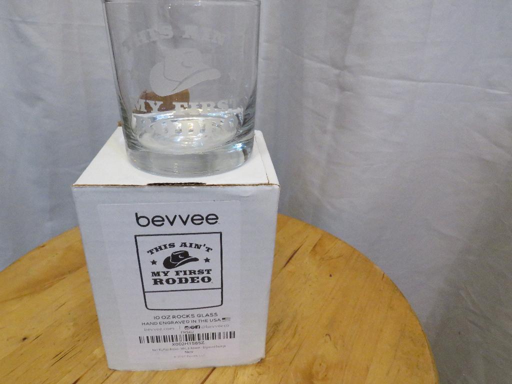 2 nieuwe whiskey glazen gravering this ain't my first rodeo, Ophalen of Verzenden, Nieuw, Overige typen