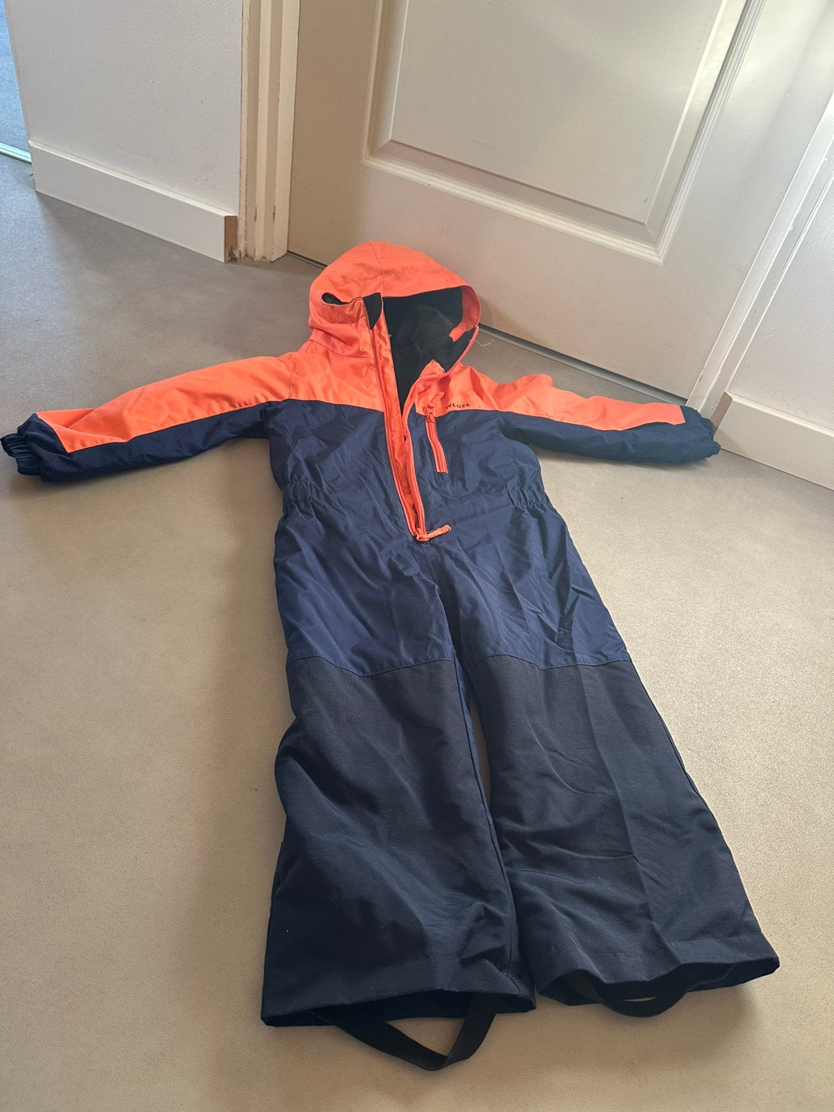 Skipak / sneeuwpak Decathlon maat 98/104, Ophalen of Verzenden, Gebruikt, Jongen of Meisje