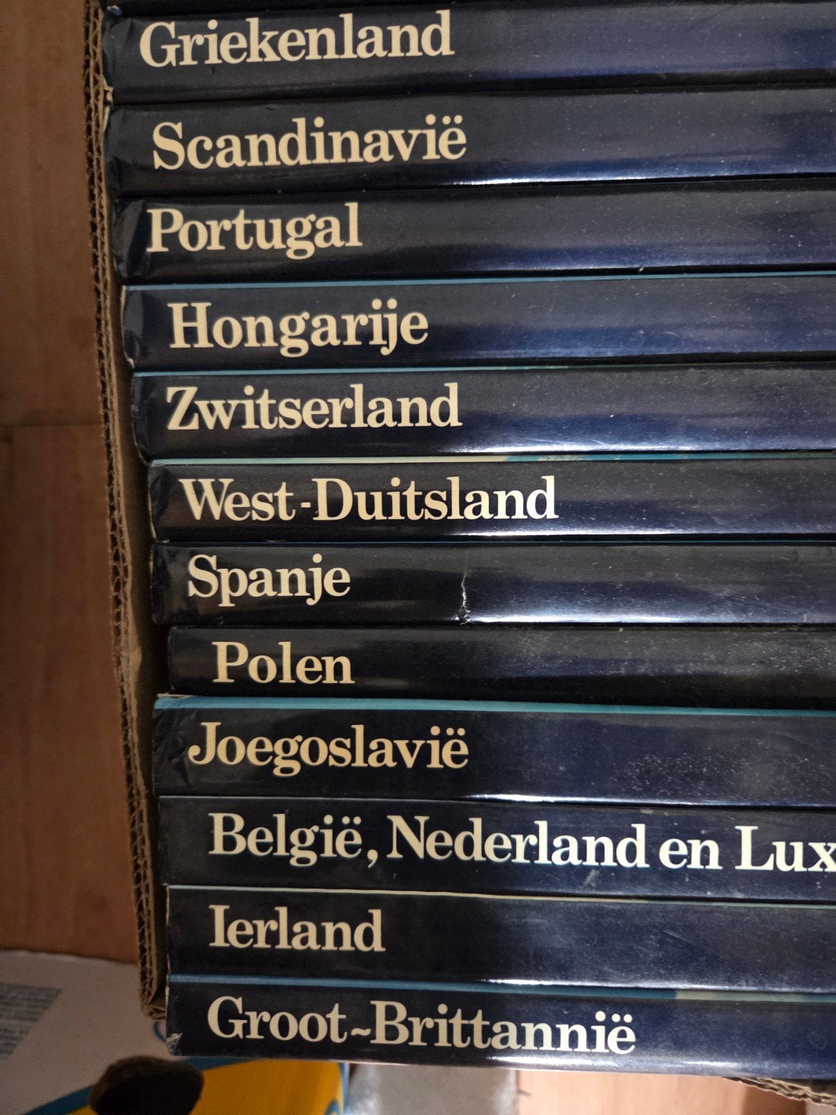 te koop...oude reis encyclopedie van europa, Ophalen, Gelezen