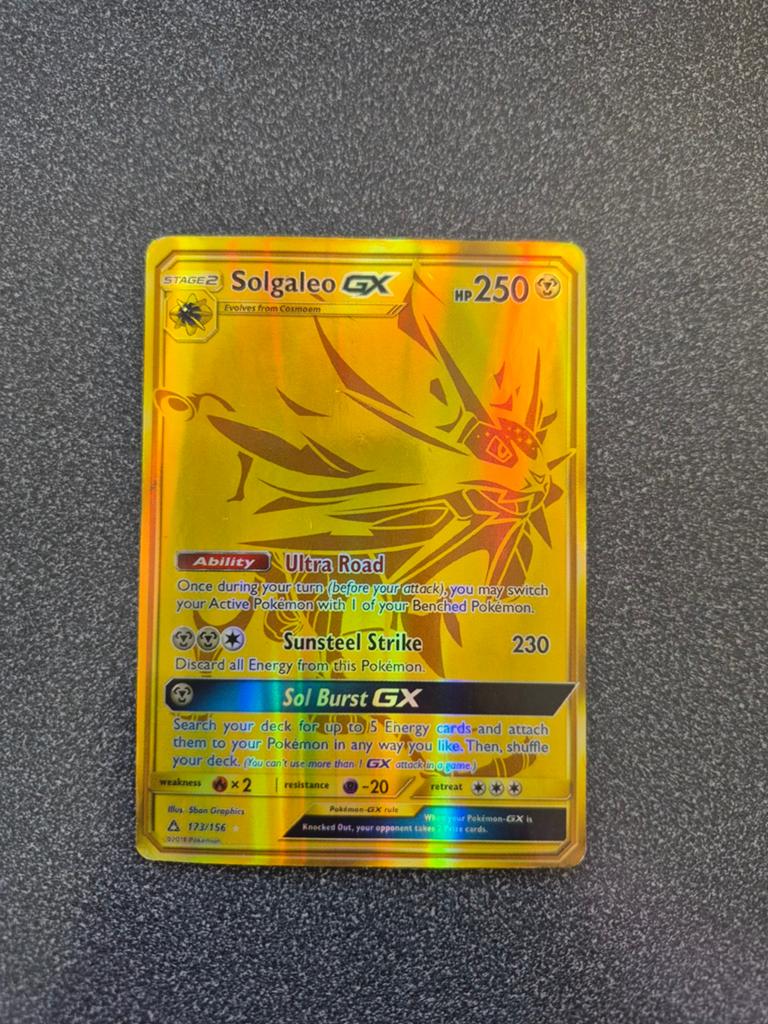 Pokémon Solgaleo GX Gouden Kaart - Zeldzaam!, Ophalen of Verzenden, Zo goed als nieuw, Losse kaart, Foil
